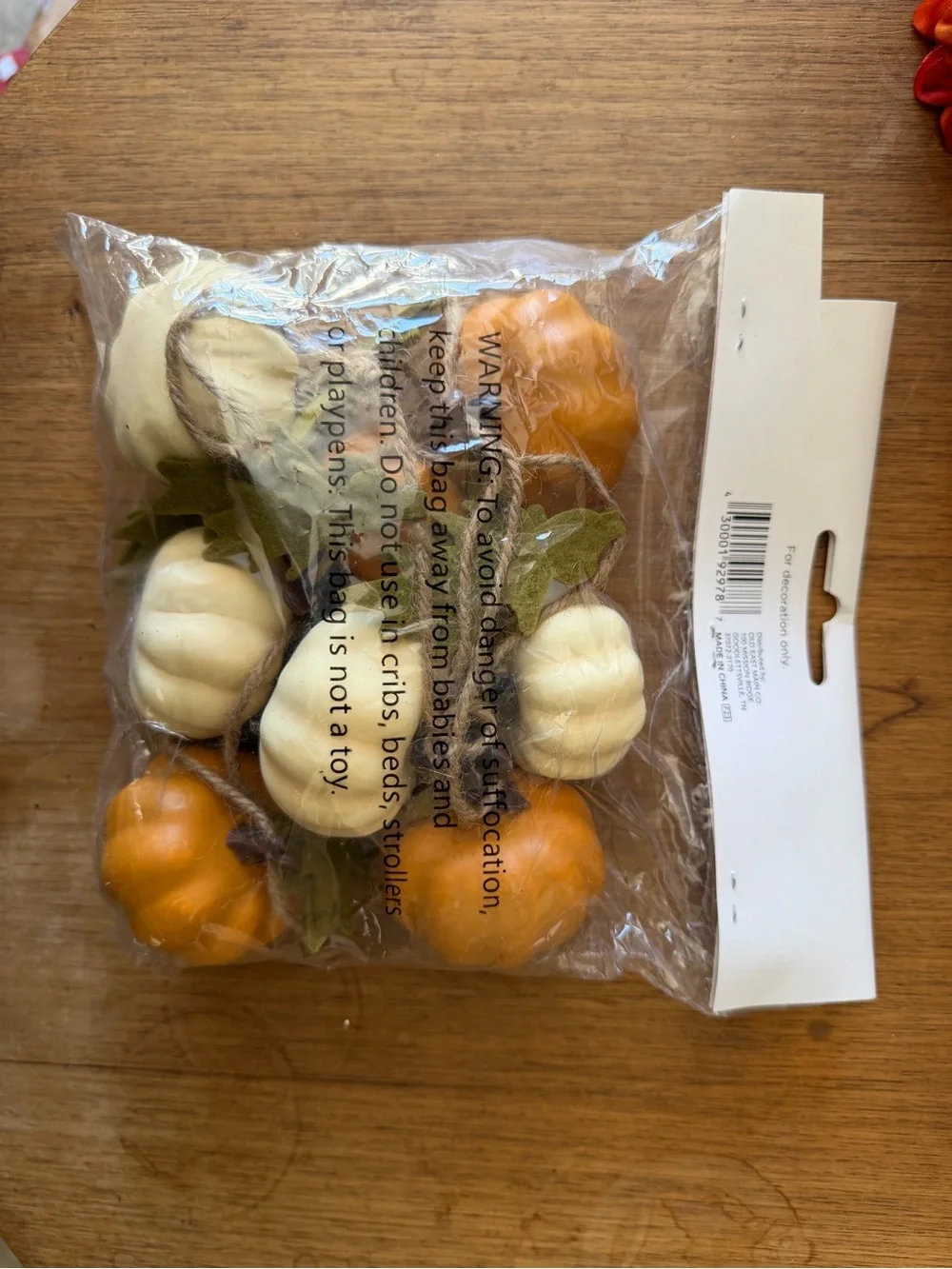 Hobby Lobby Orange and Cream Decorative Pumpkin Garland